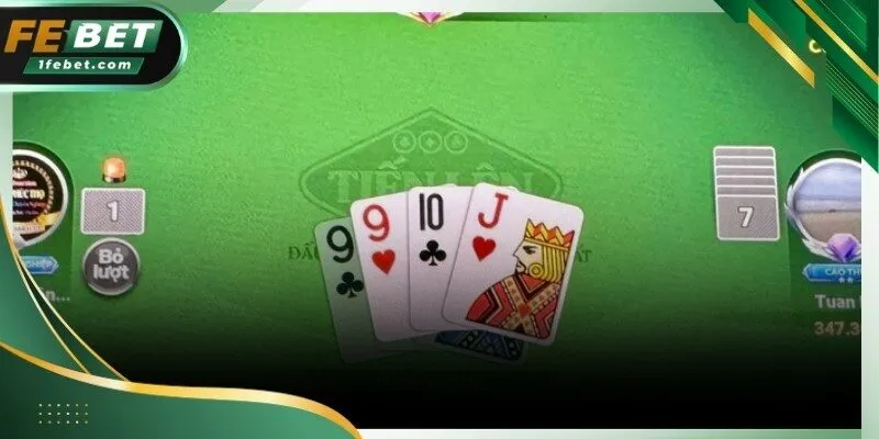 Giao diện bàn chơi game bài trực tuyến